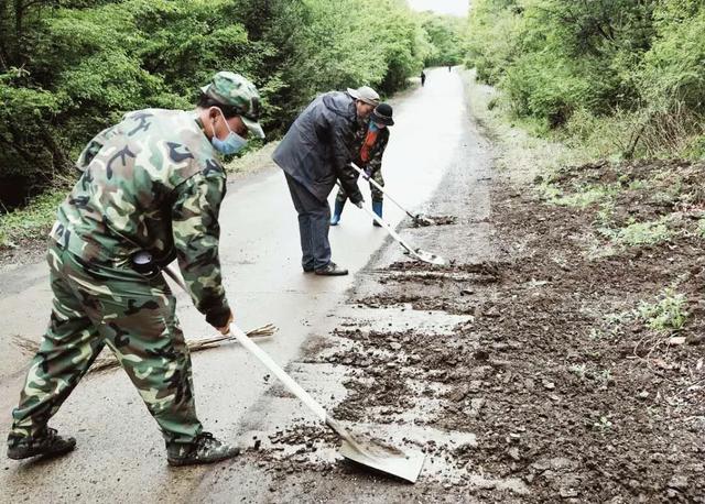 印象长白山森工：清洁行动让林区美丽 环境整治为职工谋福