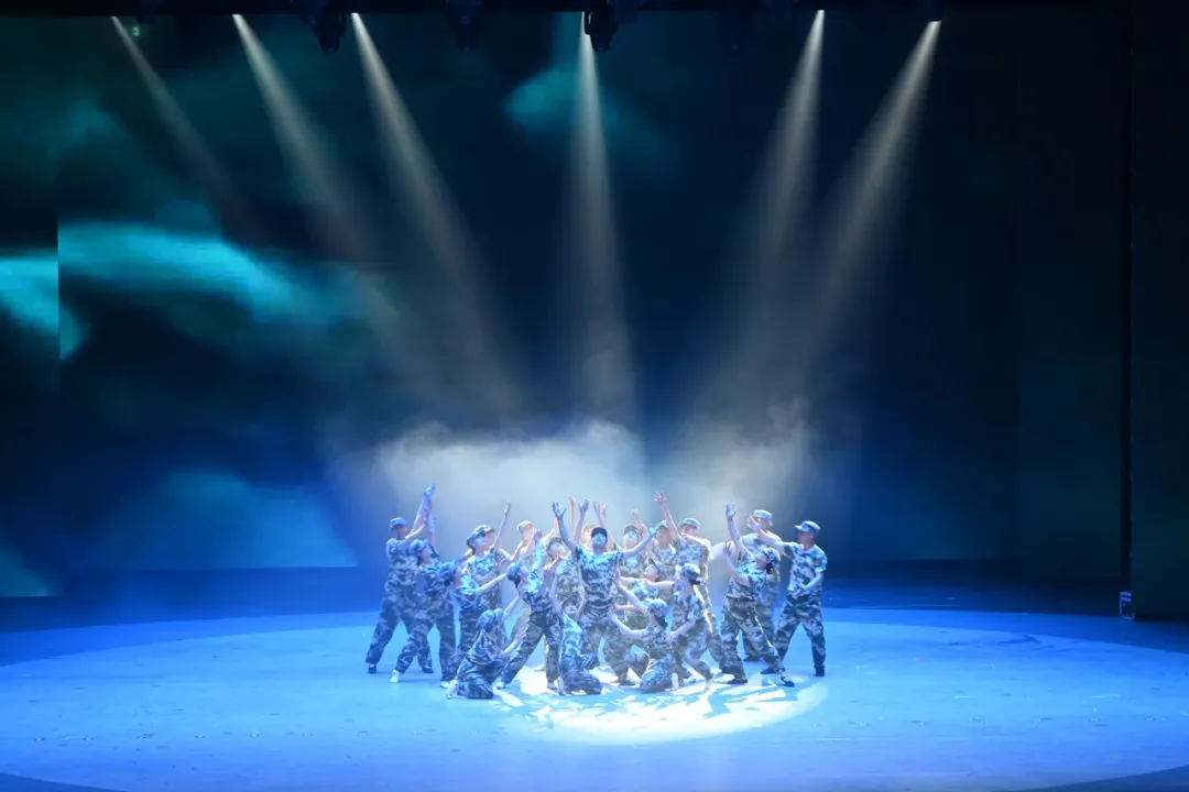 长白山森工集团隆重召开庆祝中国共产党成立100周年表彰大会