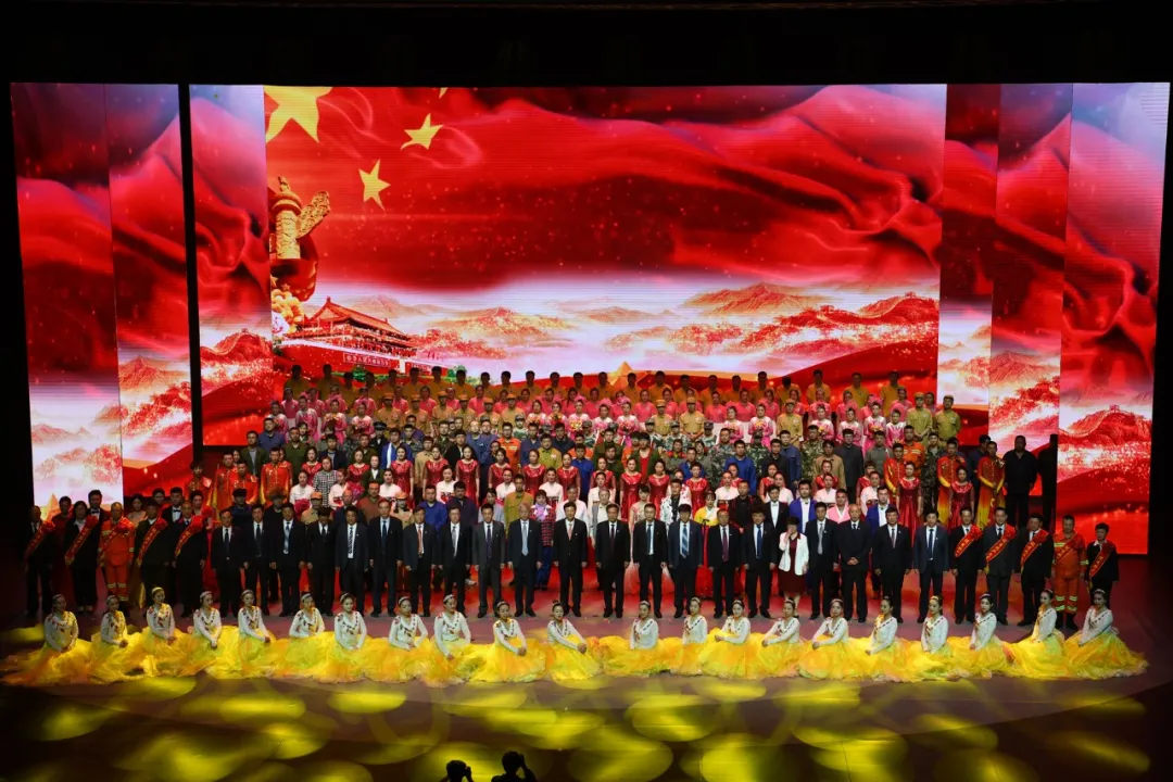 长白山森工集团隆重召开庆祝中国共产党成立100周年表彰大会